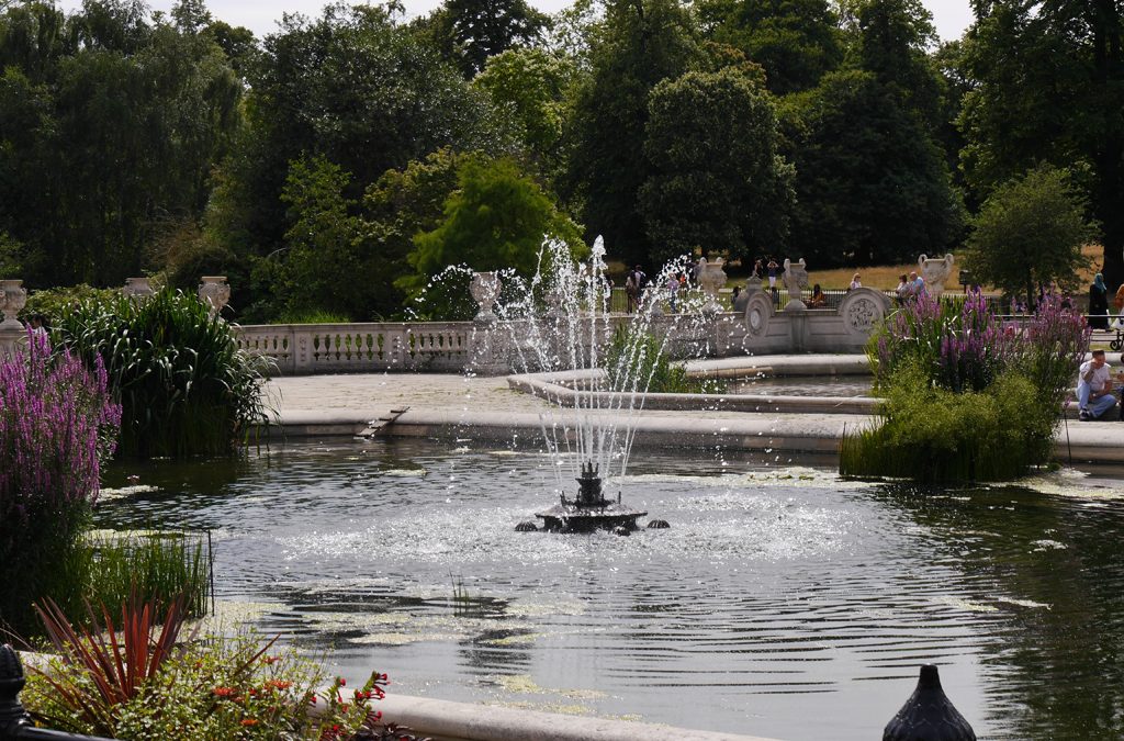 Kew – Hyde Park